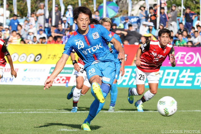 PKを決め2試合連続得点の田中 智大（秋田）【明治安田Ｊ３ 第24節 秋田vs盛岡】