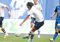 チーム最多3本のシュートを放つも得点を奪えなかった藤本 憲明（鹿児島）【明治安田Ｊ３ 第24節 大分vs鹿児島】