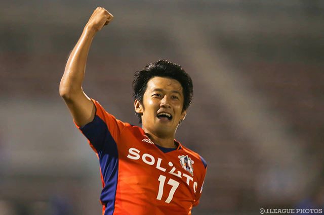 阪野 豊史の3試合連続ゴールで先制した愛媛【明治安田Ｊ２ 第34節 愛媛vs横浜FC】