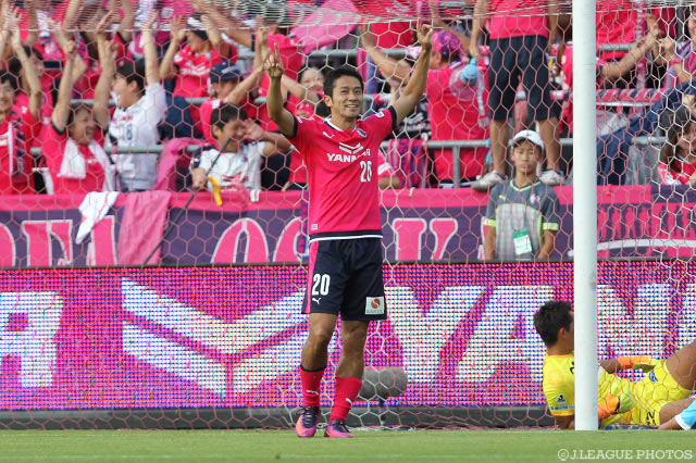 貴重な追加点を挙げ勝利に貢献した玉田 圭司（Ｃ大阪）【明治安田Ｊ２ 第35節 Ｃ大阪vs岐阜】