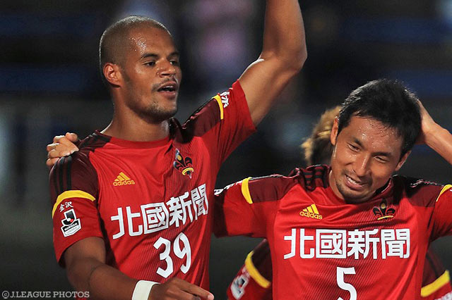 Ｊリーグ初得点となる決勝点を奪取したダビ（金沢）【明治安田Ｊ２ 第35節 金沢vs山口】