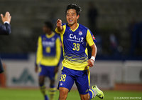 ダメ押し点となるＪリーグ初得点を決めたイ ガンウ（群馬）【明治安田Ｊ２ 第36節 群馬vs長崎】