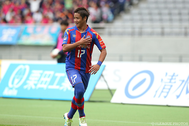 中島 翔哉からのスルーパスに反応し技ありの先制ゴールを決めた河野 広貴（FC東京）【明治安田Ｊ１ 2nd 第15節 FC東京vs鹿島】