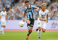 厳しいマークを受けシュートゼロに抑えられた大久保 嘉人（川崎Ｆ）【明治安田Ｊ１ 2nd 第15節 川崎Ｆvs広島】