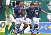 試合終盤の2得点で勝利に貢献した藤本 憲明（鹿児島）【明治安田Ｊ３ 第26節 相模原vs鹿児島】