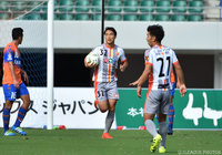 中山 仁斗の今季11ゴール目で1点差に詰め寄った山口【明治安田Ｊ２ 第37節 長崎vs山口】