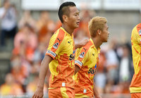 今季21得点目をPKで決めた鄭 大世（清水）【明治安田Ｊ２ 第37節 清水vs北九州】