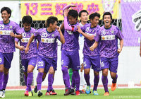 今季初得点となる同点ヘッドを決めた福王 忠世（藤枝）【明治安田Ｊ３ 第26節 藤枝vs栃木】