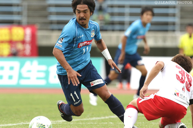 両チーム最多タイとなる3本のシュートを放った馬場 賢治（讃岐）【明治安田Ｊ２ 第37節 讃岐vs熊本】