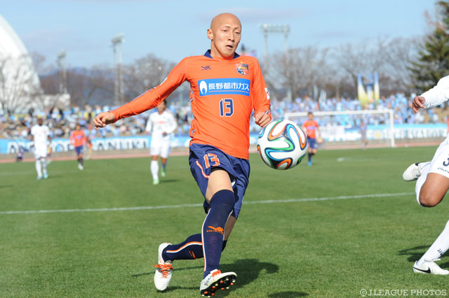 3トップの一角に入った勝又 慶典（長野）は80分まで出場【２０１４ Ｊ２・Ｊ３入れ替え戦 第1戦 長野vs讃岐】