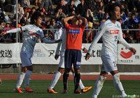 第1戦は両チーム決め手を欠き、スコアレスドローでタイムアップの笛を聞いた【２０１４ Ｊ２・Ｊ３入れ替え戦 第1戦 長野vs讃岐】