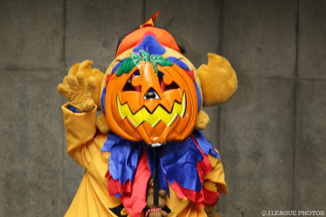 トリック・オア・ドロンパ【明治安田Ｊ１ 2nd 第16節 FC東京vs仙台】