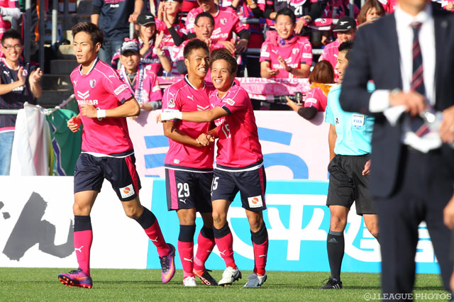 右サイドから思い切りの良いシュートを決めた松田 陸（Ｃ大阪）【明治安田Ｊ２ 第38節 Ｃ大阪vs水戸】