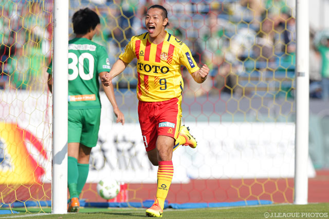 先制ゴールを挙げ、2戦4発と好調の原 一樹（北九州）【明治安田Ｊ２ 第38節 北九州vs岐阜】