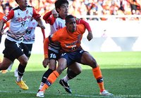 チーム最多3本のシュートを放ったコンハード（長野）【明治安田Ｊ３ 第27節 長野vs盛岡】