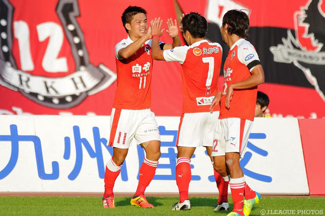 巧みなヘディングシュートで追加点を奪った平繁 龍一（熊本）【明治安田Ｊ２ 第38節 熊本vs札幌】