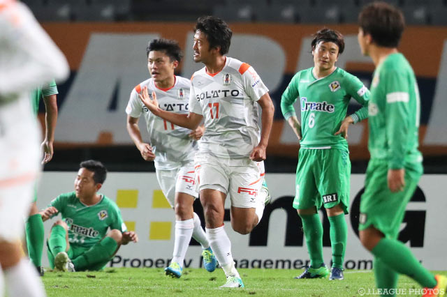 阪野 豊史の2試合連続ゴールで同点に追いついた愛媛【明治安田Ｊ２ 第38節 東京Ｖvs愛媛】