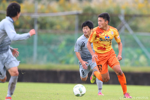 31分に宮本 優（清水）が1点を返すも、チームは追加点を挙げることができず【２０１６Ｊユースカップ 3回戦 清水vs福岡】