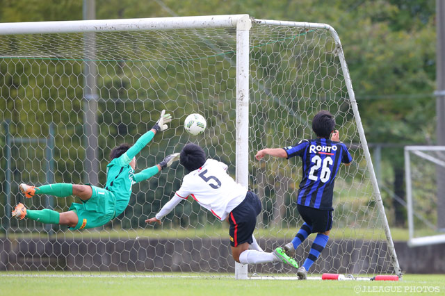 37分に岸田 悠佑のゴールで先制したＧ大阪【２０１６Ｊユースカップ 3回戦 Ｇ大阪vs浦和】