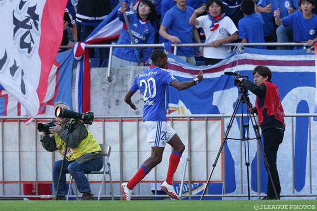 マルティノスのゴールで同点に追いついた横浜FM【明治安田Ｊ１ 2nd 第17節 浦和vs横浜FM】