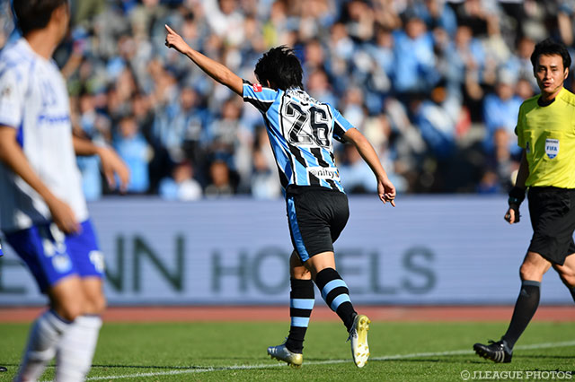 三好 康児の追加点で早々と2点リードを奪った川崎Ｆ【明治安田Ｊ１ 2nd 第17節 川崎ＦvsＧ大阪】