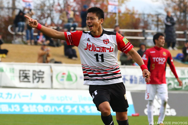 2得点を挙げ勝利に貢献した谷口 堅三（盛岡）【明治安田Ｊ３ 第28節 盛岡vs福島】