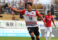 2得点を挙げ勝利に貢献した谷口 堅三（盛岡）【明治安田Ｊ３ 第28節 盛岡vs福島】