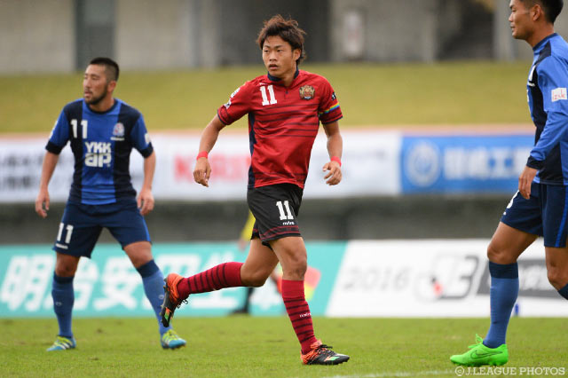 交代出場で見事に同点ゴールを決めた才藤 龍治（琉球）【明治安田Ｊ３ 第28節 富山vs琉球】