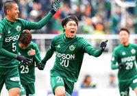 第26節以来の得点となる先制点を挙げた石原 崇兆（松本）【明治安田Ｊ２ 第40節 松本vs東京Ｖ】