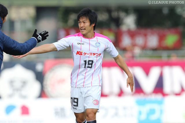 ドリブルから右足一閃で得点を奪った山村 佑樹（水戸）【明治安田Ｊ２ 第40節 岡山vs水戸】