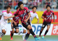 今季9得点目をPKで決めた豊川 雄太（岡山）【明治安田Ｊ２ 第40節 岡山vs水戸】