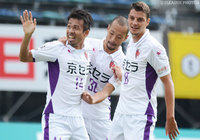 山瀬 功治（#14）の得点で熊本を突き放した京都 【明治安田Ｊ２ 第40節 熊本vs京都】