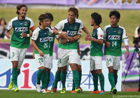 服部 康平の今季初得点で先制した相模原【明治安田Ｊ３ 第29節 相模原vs藤枝】