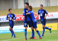 西川 優大の2戦連続ゴールで同点に追いついた富山【明治安田Ｊ３ 第30節 富山vs相模原】