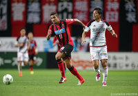 2トップの一角として先発したヘイスは68分まで出場【明治安田Ｊ２ 第42節 札幌vs金沢】