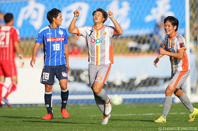 華麗な2ゴールで2試合連続得点の福満 隆貴（山口）【明治安田Ｊ２ 第42節 水戸vs山口】