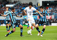 厳しいマークにあう金崎 夢生（鹿島）【明治安田ＣＳ 準決勝 川崎Ｆvs鹿島】