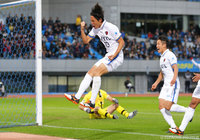 先制ヘッドを巧みに流し込んだ金崎 夢生（鹿島）【明治安田ＣＳ 準決勝 川崎Ｆvs鹿島】