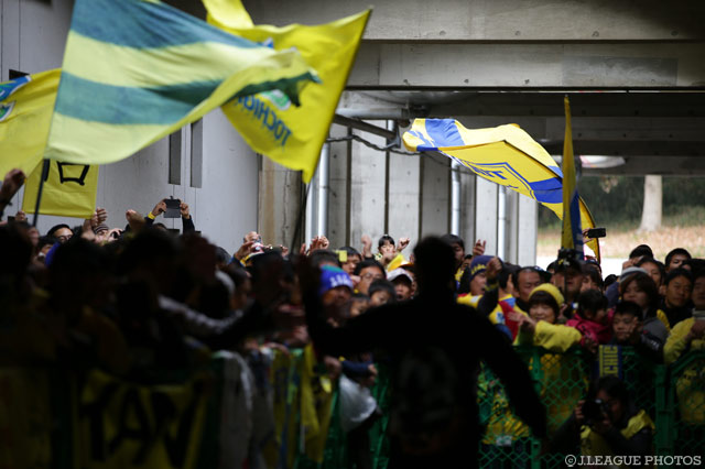 チャンスは残されている。失望から一週間、新たな望みにかけ、栃木は再び歩き出す。【Ｊ２・Ｊ３入れ替え戦 第1戦 栃木vs金沢】