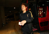 浦和の守護神、西川 周作。安定のセービングに加え、抜群のフィードで攻撃の第一歩にも【明治安田ＣＳ 決勝 第1戦 鹿島vs浦和】