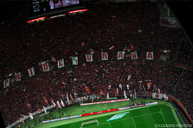 夜空から見た「PRIDE OF URAWA」【明治安田ＣＳ 決勝 第2戦 浦和vs鹿島】