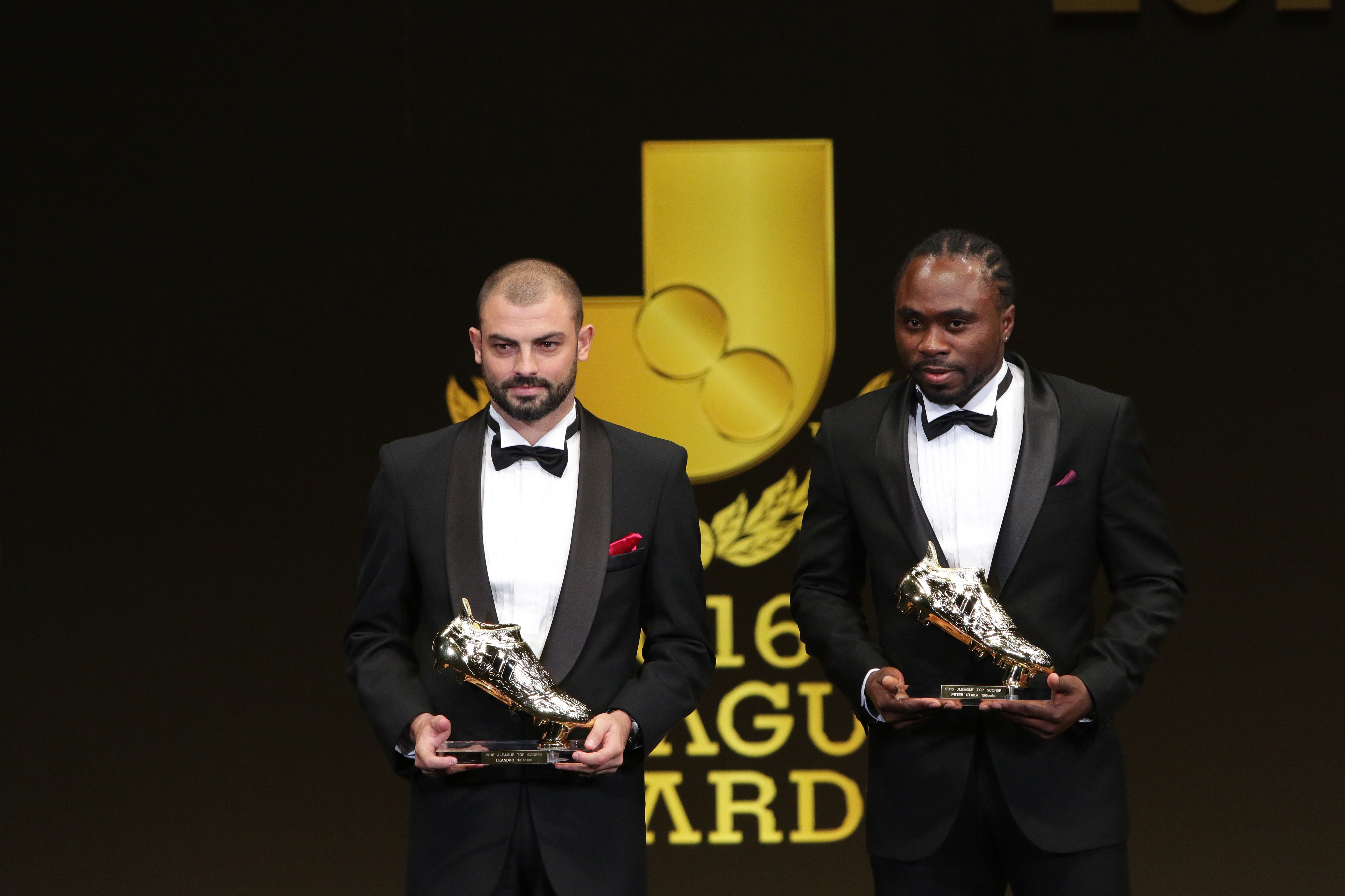 得点王に輝きゴールデンブーツを持つレアンドロ（神戸）とピーターウタカ（広島）【２０１６Ｊリーグアウォーズ】