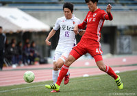 サイドから突破を試みる京都U-18の山田 大敬【JINYC GS 第2節 京都vs釜山】