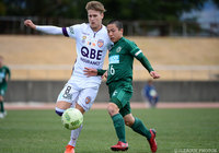 体格の大きな選手相手にも力強さをみせる途中出場の丸山 楓貴【JINYC GS 第2節 松本U-18vsパースグローリー】