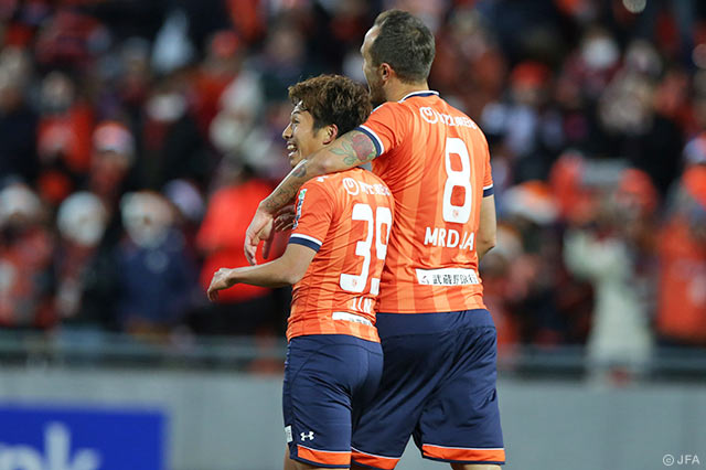 泉澤 仁（#39）のゴールで試合の均衡を破った大宮【天皇杯 準々決勝 大宮vs湘南】