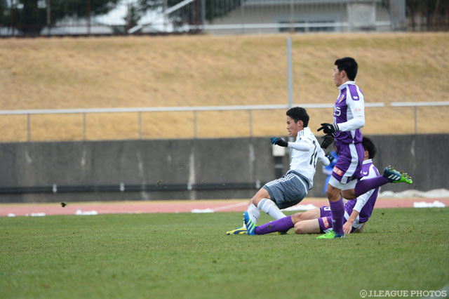 待望の今大会初ゴールとなった丸山 航平（松本）の１点目【JINYC 7/8位決定戦 京都U-18vs松本U-18】