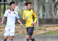 落ち着いてシュートを決め、1点を返した菅嶋 弘希（千葉）【DAZNニューイヤー杯 沖縄ラウンド 千葉vs琉球】