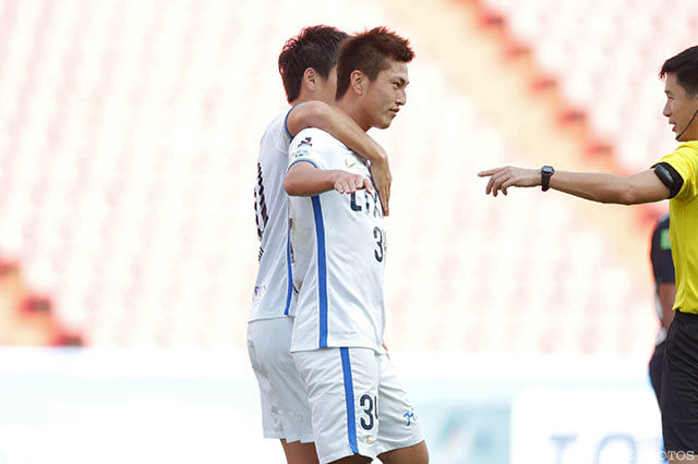 体勢を崩しながらも見事に同点ヘッドを決めた鈴木 優磨（鹿島）【アジアチャレンジ スパンブリーvs鹿島】