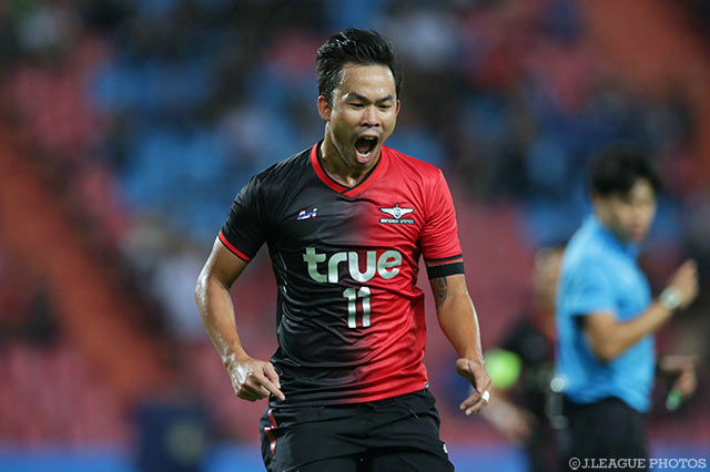 FKを直接決めて同点としたSUMANYA PURISAY（バンコクＵ）【アジアチャレンジ バンコクＵvs横浜FM】