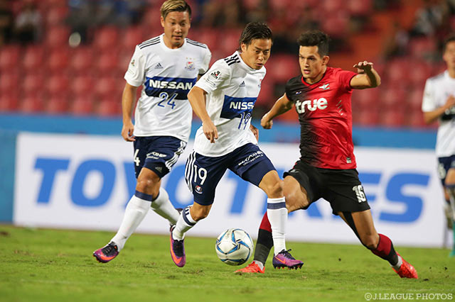 決勝点となる技ありのループシュートを決めた仲川 輝人（横浜FM）【アジアチャレンジ バンコクＵvs横浜FM】